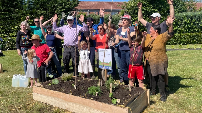 Avril 2025 - Chantier participatif - Création du jardin partagé du Pavé Bleu